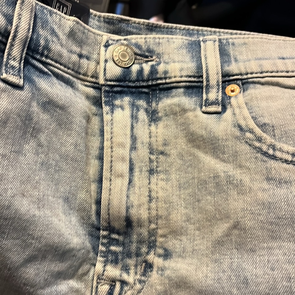 GAP denim shorts 4” High Rise light wash cutoffs timeless 29 Tall NWT - Picture 7 of 15